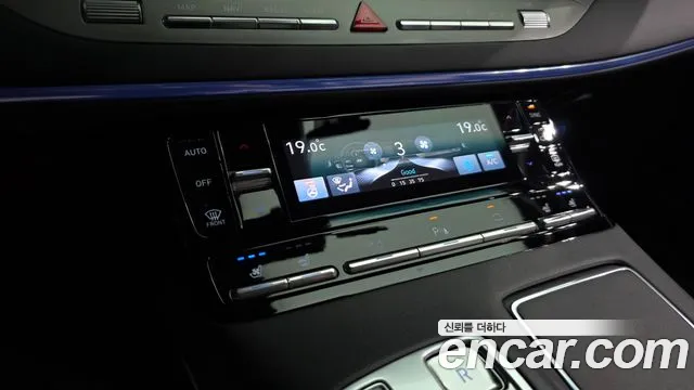 Hyundai Grandeur Новый Grandeur IG — Фото автомобиля 24