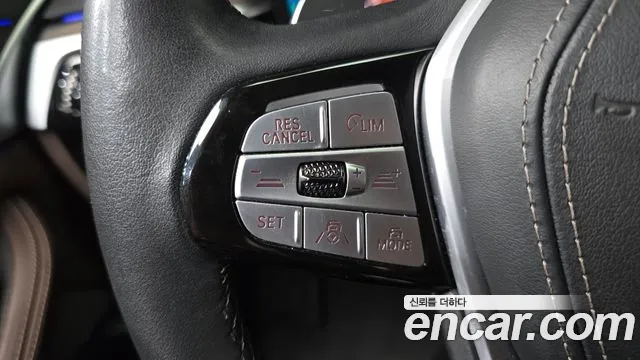 BMW 5 Series G30 — Фото автомобиля 21