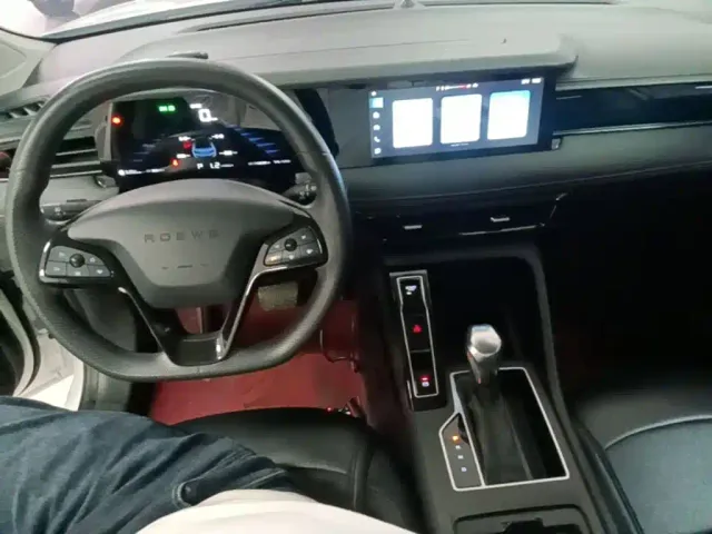 Roewe i5 — Фото автомобиля 9