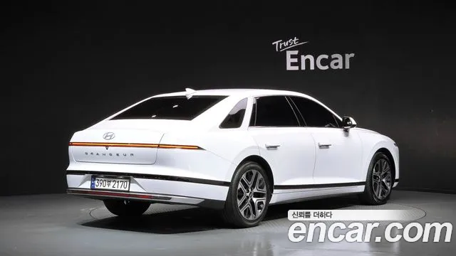Hyundai Grandeur GN7 — Фото автомобиля 2