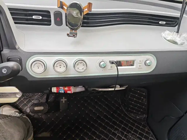 Wuling Hongguang Mini EV — Фото автомобиля 9