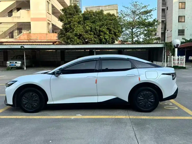 Toyota bZ3 — Фото автомобиля 4