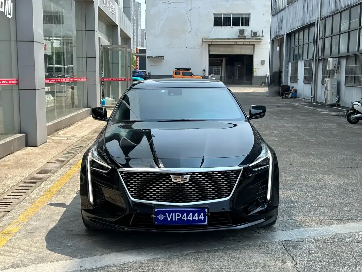 Cadillac Cadillac CT6 2022 28T Luxury — Фото автомобиля 2