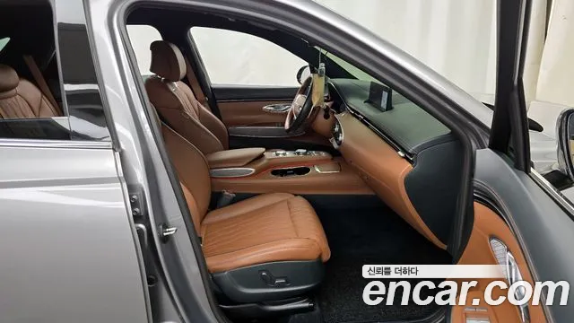 Genesis GV70 2.5T Бензин AWD — Фото автомобиля 11
