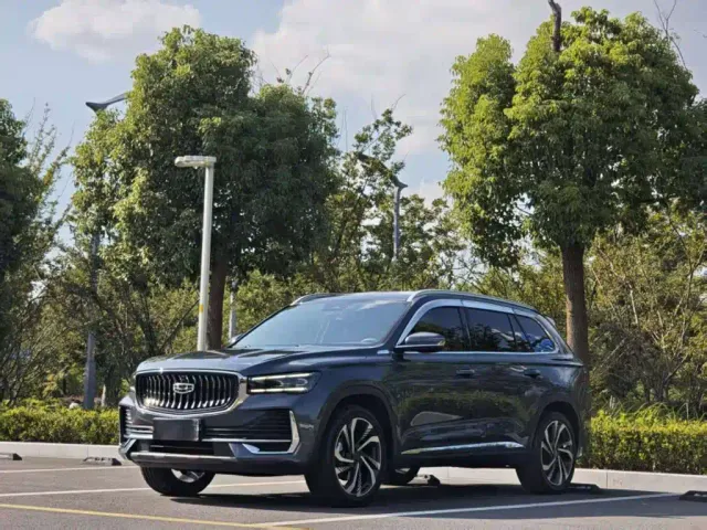 Фотография автомобиля — Geely Xingyue L