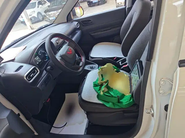 Wuling Hongguang — Фото автомобиля 14