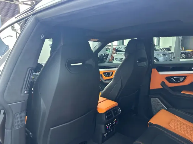 Lamborghini Urus — Фото автомобиля 25