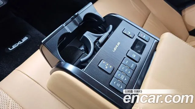 Lexus ES 7th Gen — Фото автомобиля 23