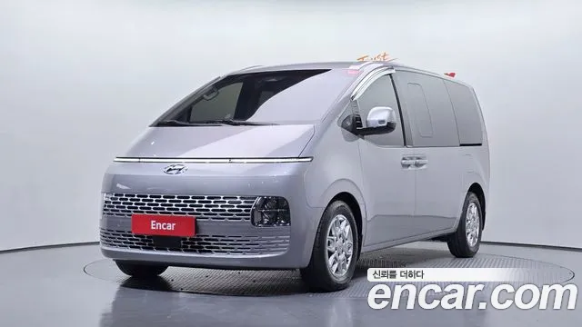 Фотография автомобиля — Hyundai Staria