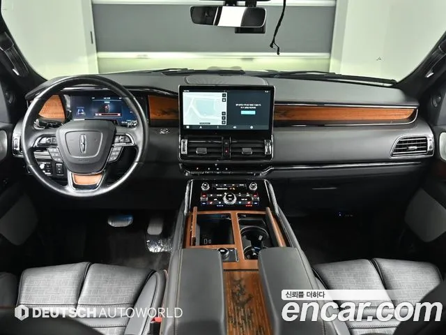 Lincoln Navigator — Фото автомобиля 7