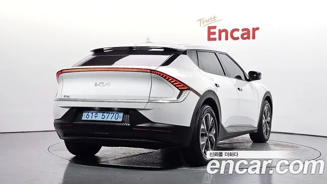 Kia EV6 — Фото автомобиля 2