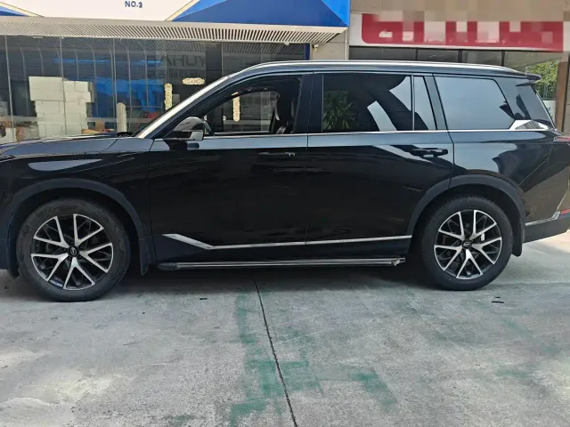 GAC Trumpchi GS8 — Фото автомобиля 13