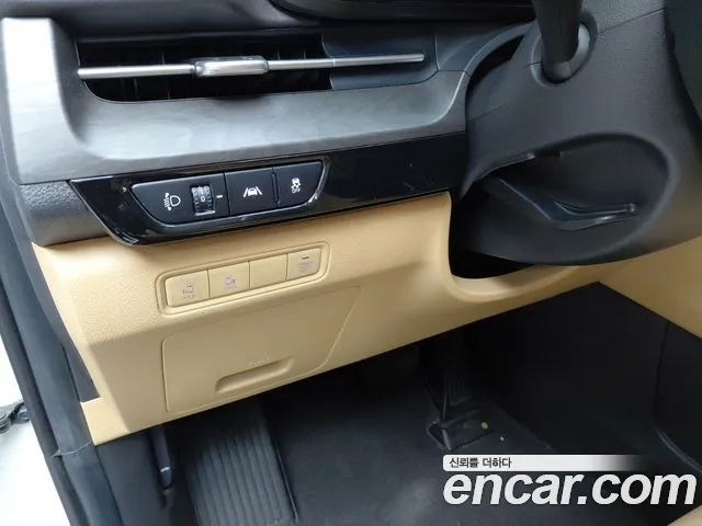 Kia Canival Carnival 4 поколение 9 мест Prestige — Фото автомобиля 28