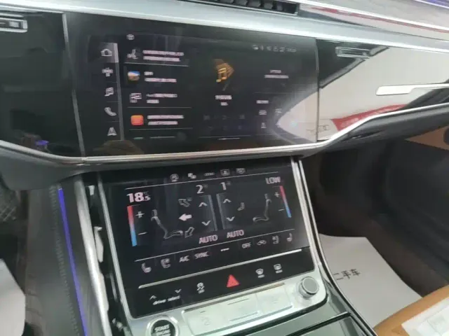 Audi A8 — Фото автомобиля 19