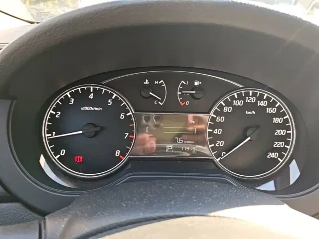 Nissan Tiida — Фото автомобиля 11