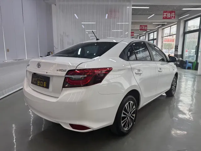 Toyota Vios — Фото автомобиля 6