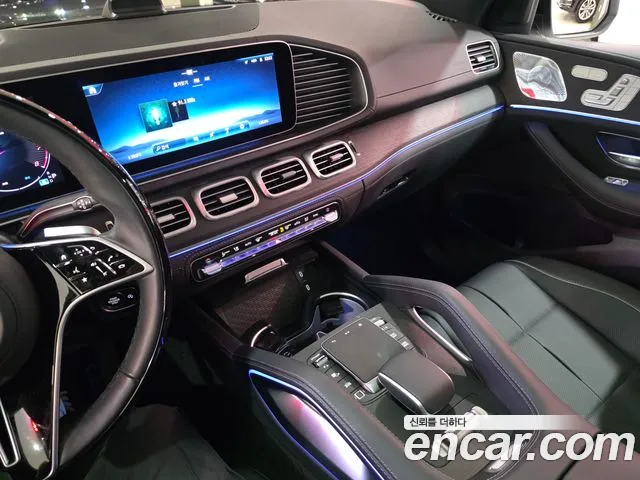 Mercedes-Benz GLE-Class — Фото автомобиля 13