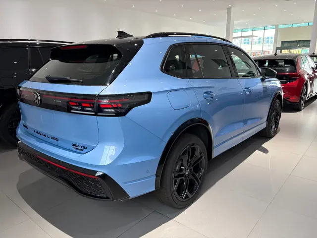 Volkswagen Tiguan L — Фото автомобиля 6