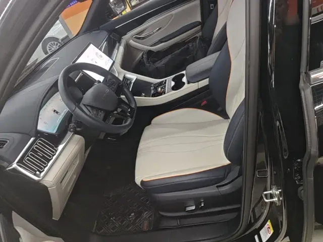 BYD Song PLUS — Фото автомобиля 14