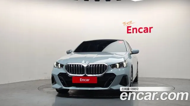 BMW 5-Series — Фото автомобиля 3