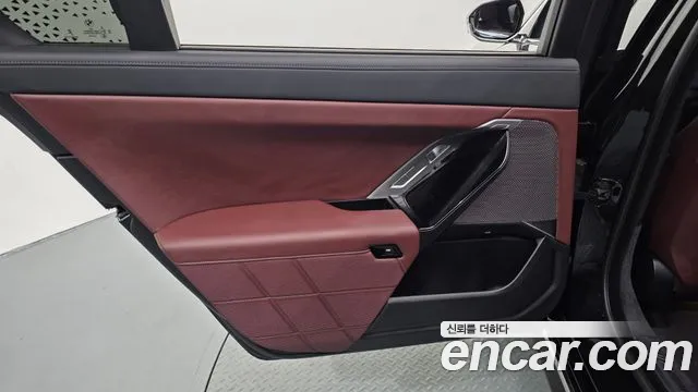 BMW 7 Series G70 — Фото автомобиля 14