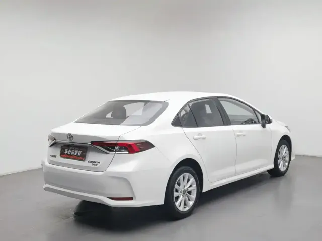 Toyota Corolla — Фото автомобиля 2