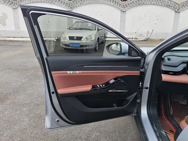 Geely Galaxy L6 — Фото автомобиля 7