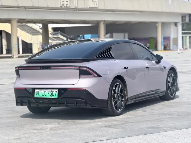 Xpeng P7+ — Фото автомобиля 4