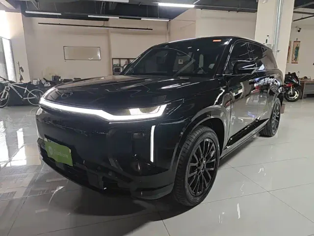 Фотография автомобиля — GAC Trumpchi Xiangwang S7