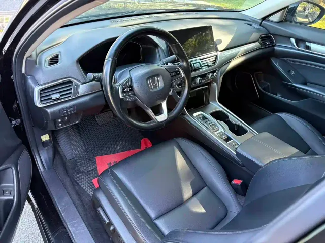 Honda Accord — Фото автомобиля 9