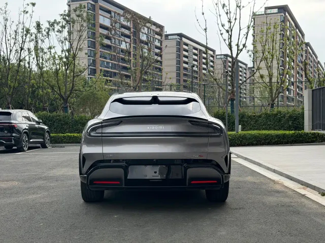Xiaomi YU7 — Фото автомобиля 5