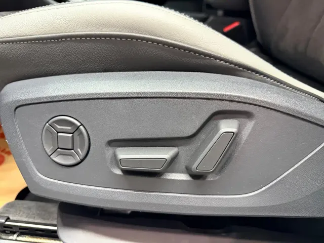 Audi Q3 — Фото автомобиля 16