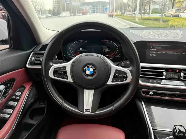 BMW 3 Series — Фото автомобиля 5