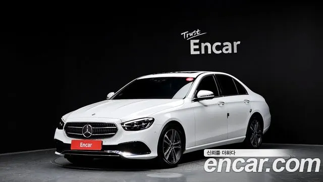 Фотография автомобиля — Mercedes-Benz E-Class