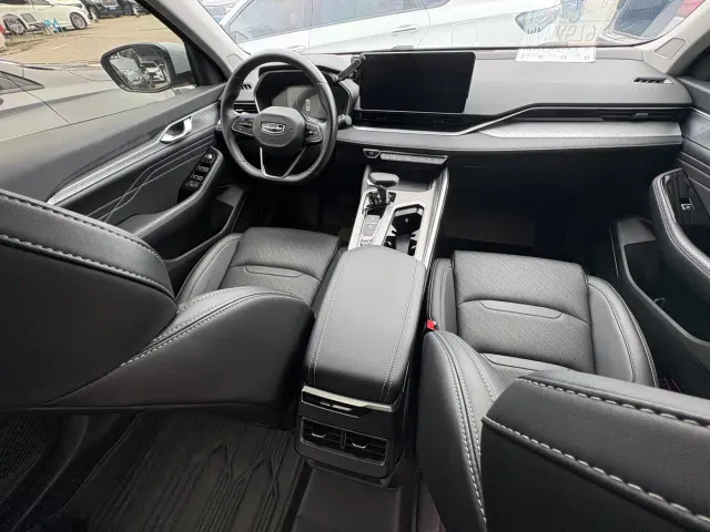 Geely Xingrui — Фото автомобиля 11