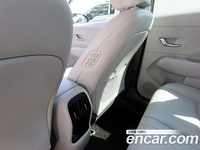 Hyundai Kona SX2 — Фото автомобиля 16