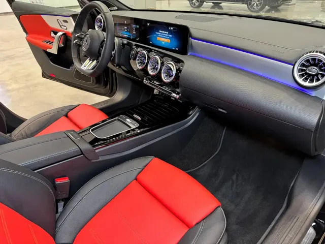 Mercedes-Benz A-Class AMG — Фото автомобиля 10