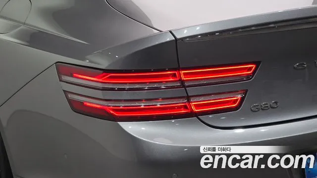 Genesis G80 Бензин 2.5 турбо AWD — Фото автомобиля 21