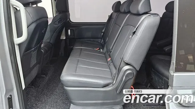 Hyundai Staria Staria L3.5 Tourer 11 мест — Фото автомобиля 25