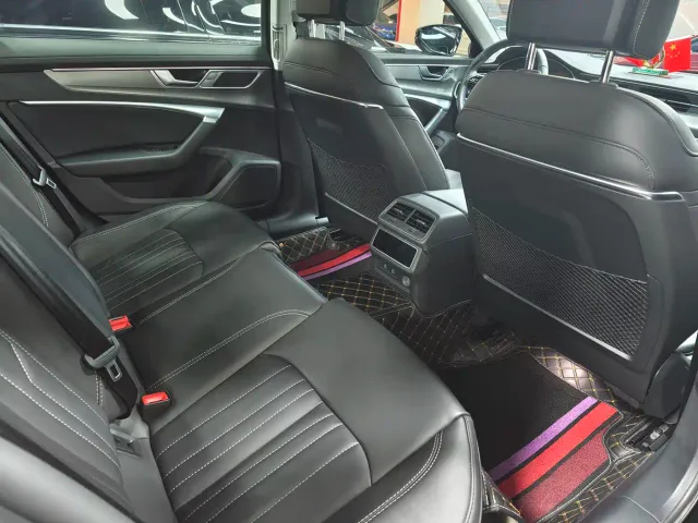 Audi A6L — Фото автомобиля 11