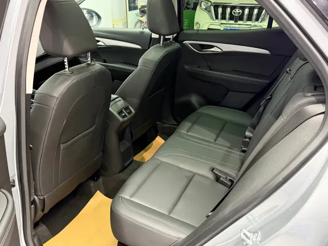 Buick Envision S — Фото автомобиля 17