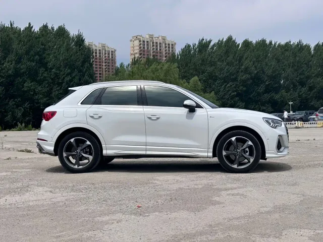 Audi Q3 — Фото автомобиля 5