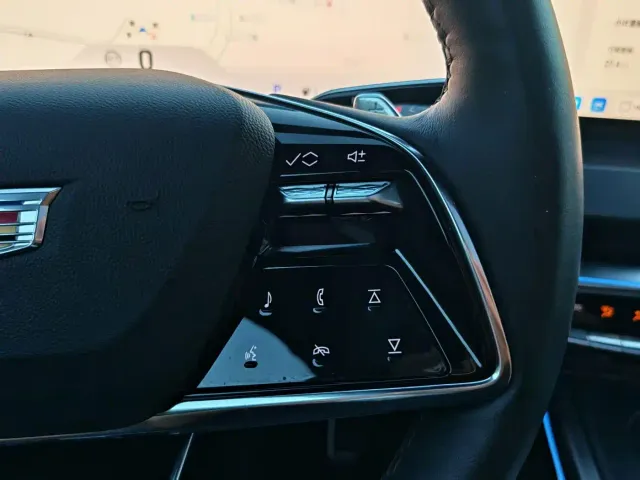 Cadillac XT5 — Фото автомобиля 30
