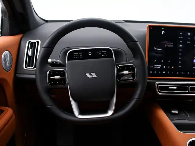 Li Auto L7 — Фото автомобиля 7
