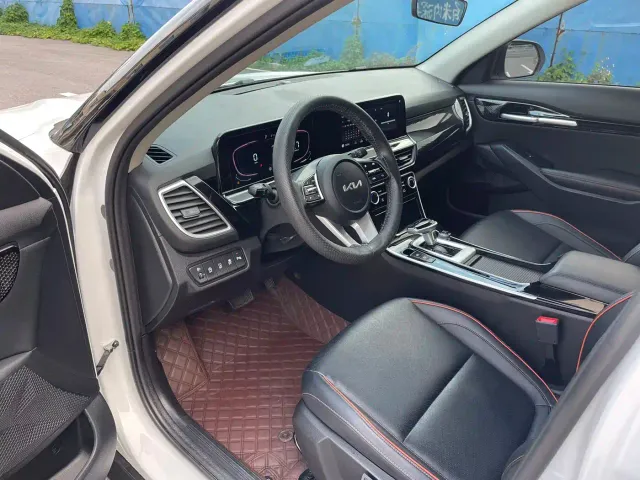 Kia Seltos — Фото автомобиля 4