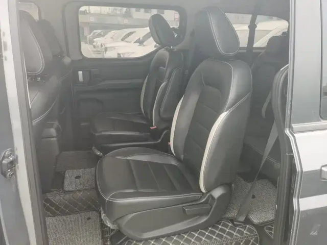 Wuling Zhengcheng — Фото автомобиля 16