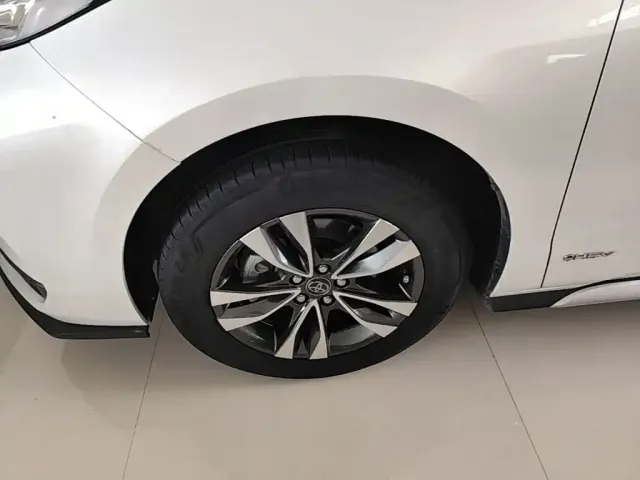 Toyota Granvia — Фото автомобиля 22