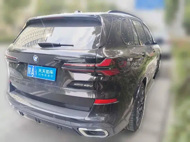 BMW X5 — Фото автомобиля 2