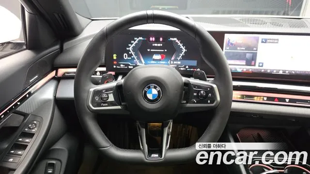BMW 5 Series G60 — Фото автомобиля 18