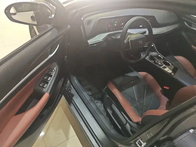 Changan Eado — Фото автомобиля 15